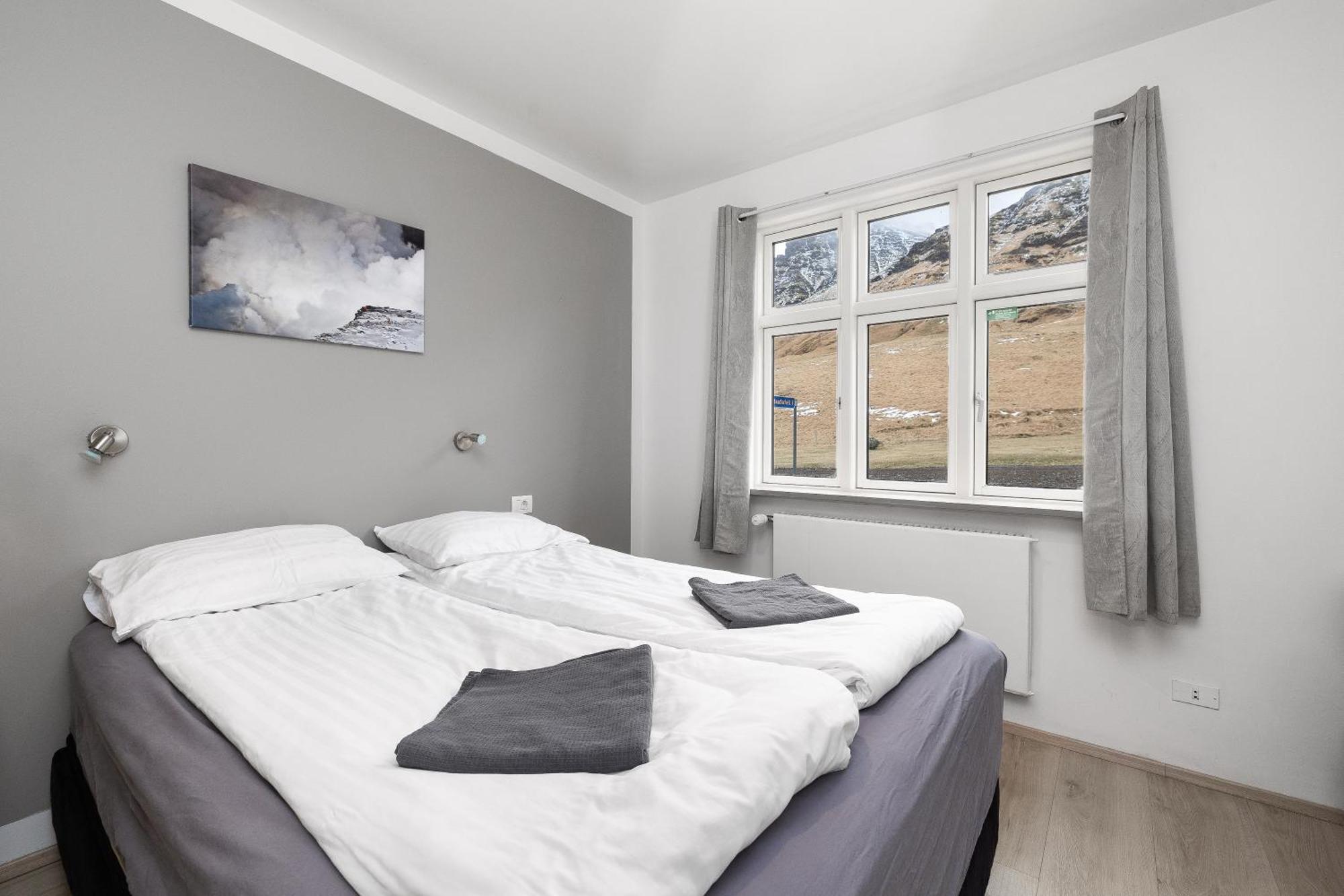 Guesthouse Rauthafell Holt  Bagian luar foto